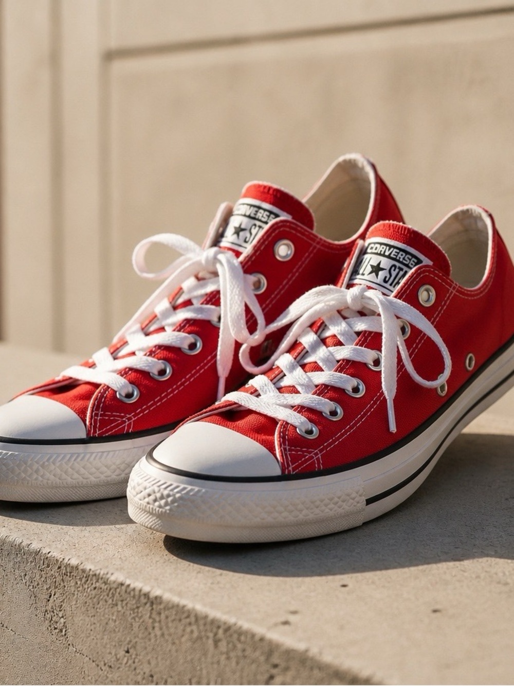 Converse Red Chuck Taylor All Star Low Top Sneakers  women’s size 8  Mens 6